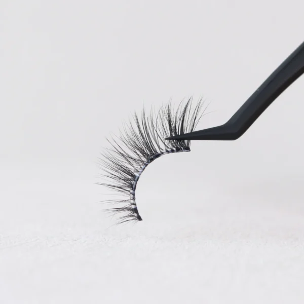Wholesale 3-7 Days Pre Glued Eyelashes ZM-NH13